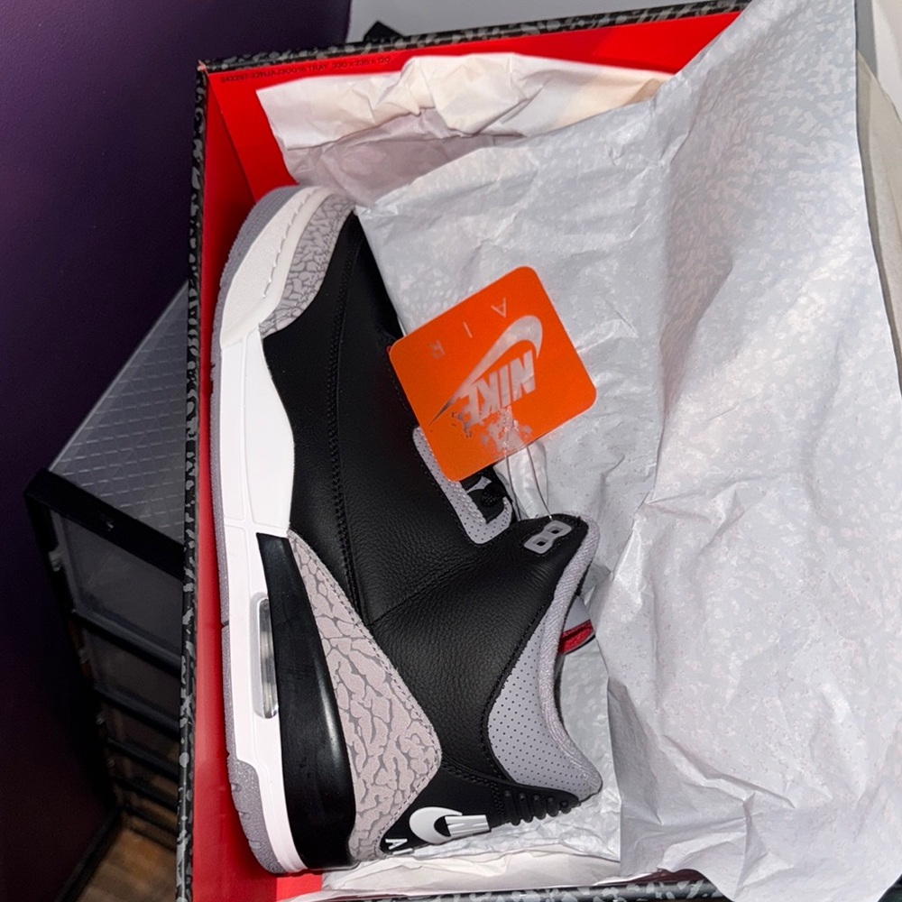 MENS BLACK CEMENT 3s